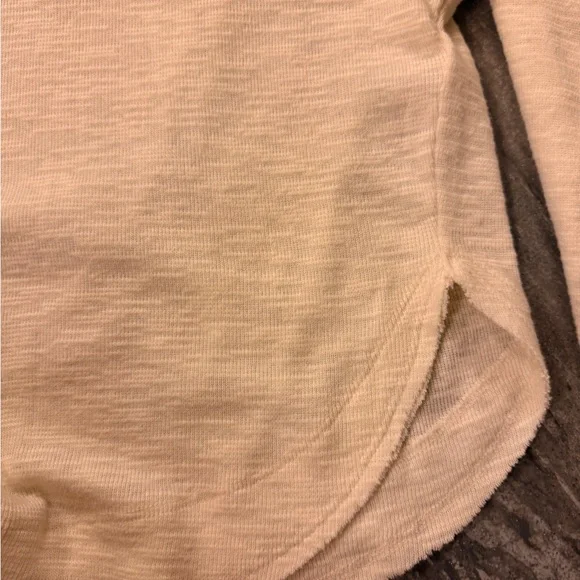 Pilcro Ruffled Raglan top - Picture 7 of 8